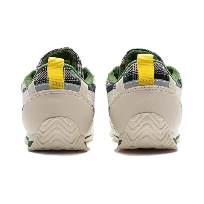 Adidași Cotla „White Plaid Print”