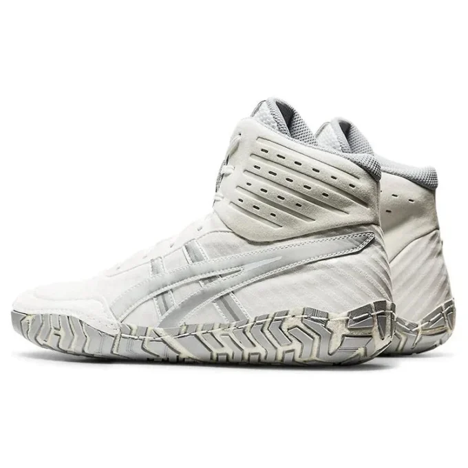 Aggressor 4 „White Pure Silver”