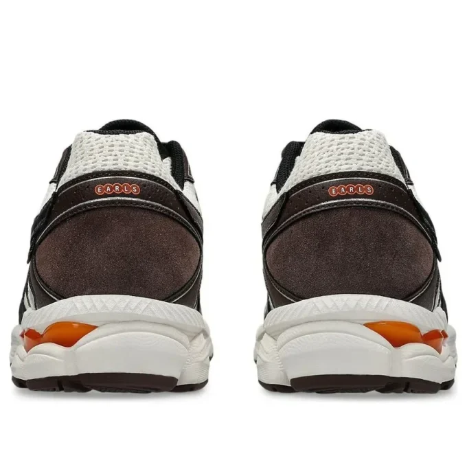 Asics x EARLS Gel-Cumulus 16 „Coconut Milk Black”