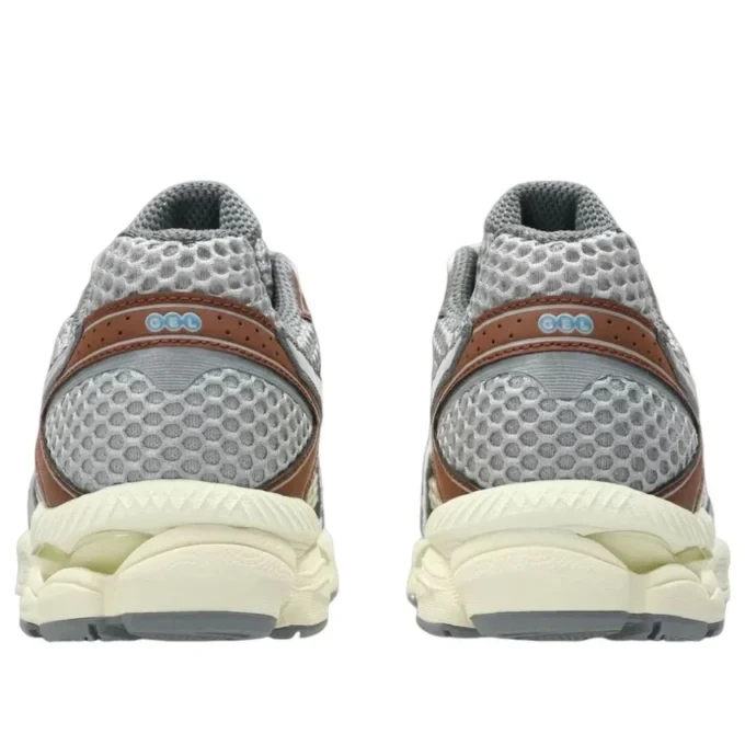 Asics x emmi Gel-Cumulus 16 „Beige Grey”