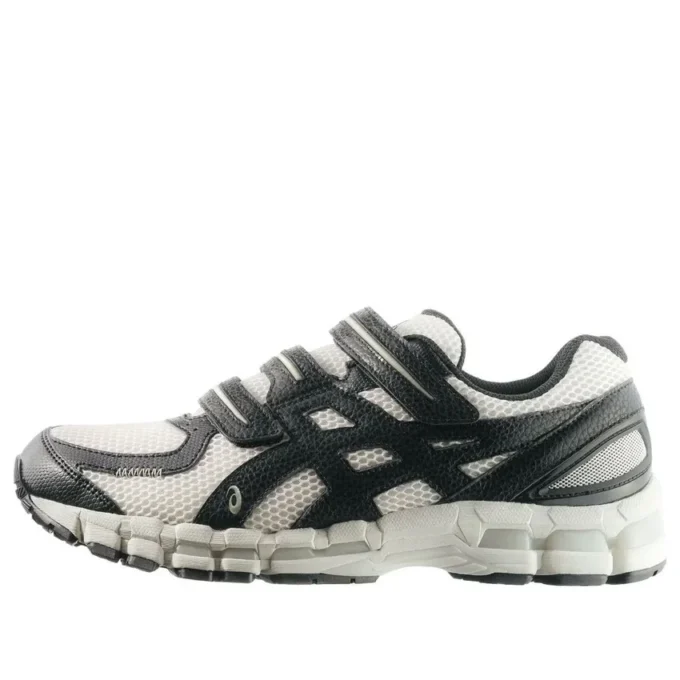 Asics x HAL STUDIOS Gel-Kayano 20 „Bone”
