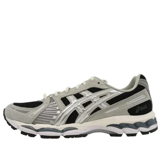 Asics x Kith Gel-Kayano 12.1 „Peat Cream”