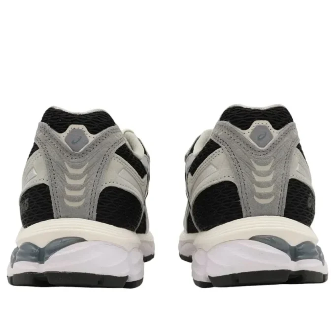 Asics x Kith Gel-Kayano 12.1 „Peat Cream”