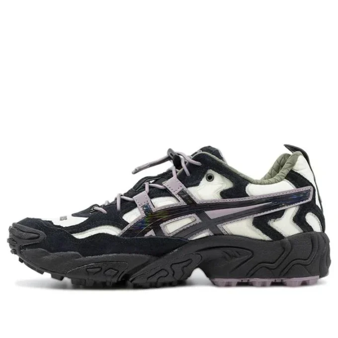 Asics x Pleasures Gel-Nandi „Cream Graphite”