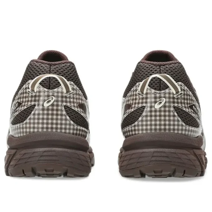 Asics x Story mfg. Gel-Venture 6 „Reddish Brown Gingham”