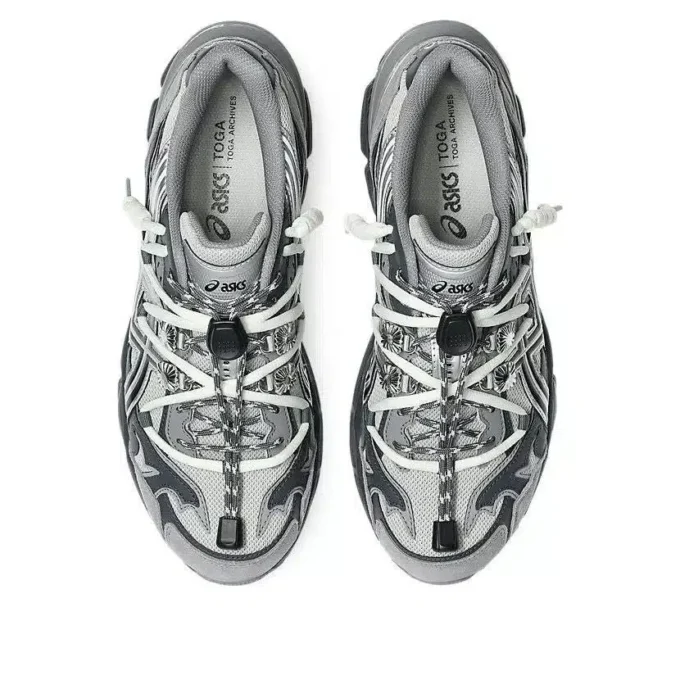 Asics x TOGA Gel-Cumulus 16 TG „Grey Black Pure Silver”