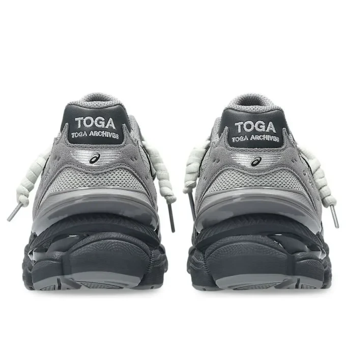 Asics x TOGA Gel-Cumulus 16 TG „Grey Black Pure Silver”