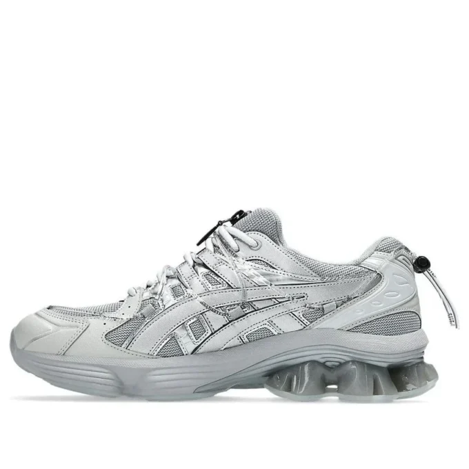 Asics x Yoasobi Gel-Kinetic Fluent „Silver”