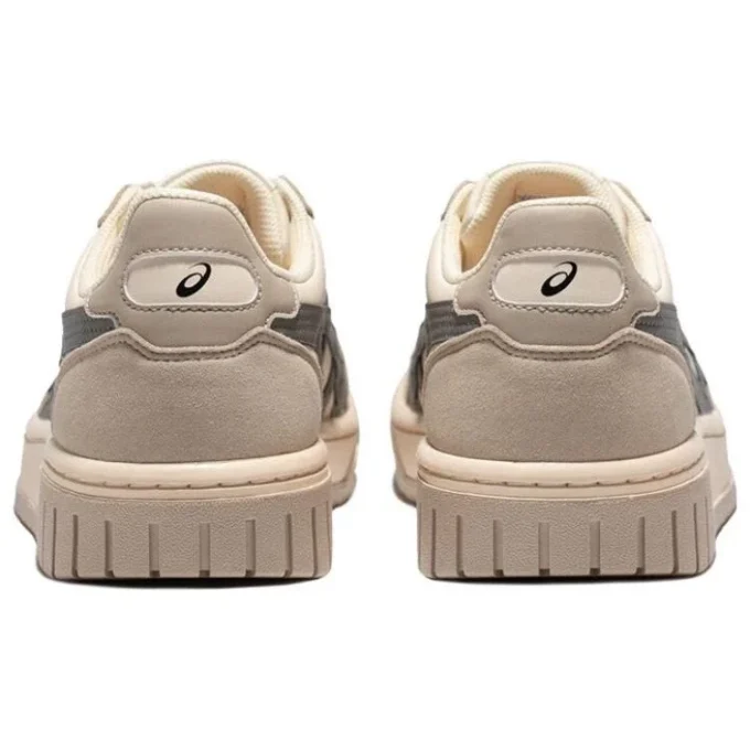 Court MZ „Cream Black Gum”