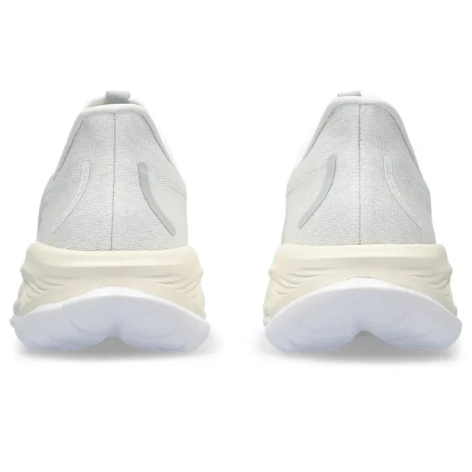 Gel-Cumulus 26 „White Off White”