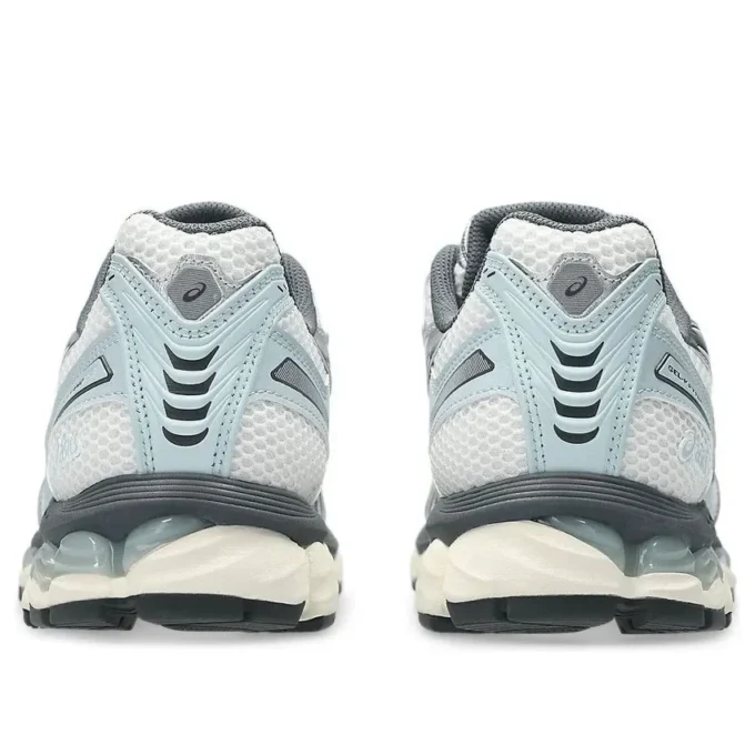Gel-Kayano 12.1 „Alb-Gri”