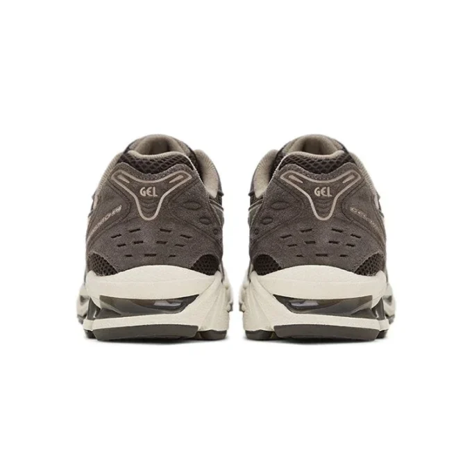 Gel-Kayano 14 „Dark Sepia”