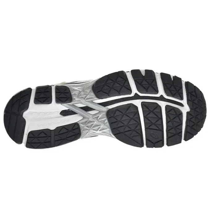 Gel-Kayano 22 „Silver Black Gold”
