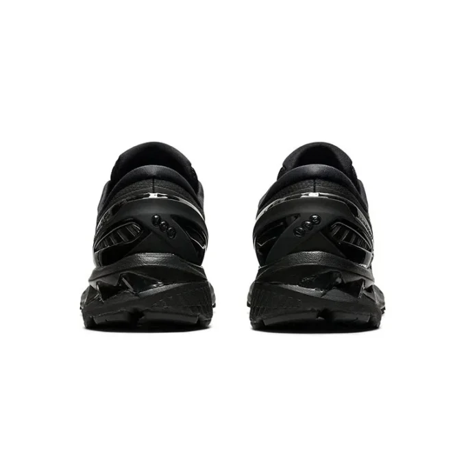 Gel-Kayano 27 „Triple Black”