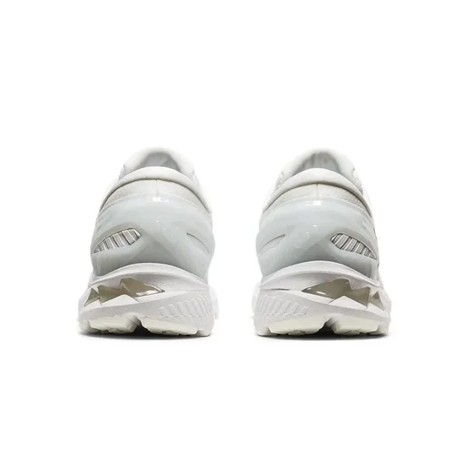 Gel-Kayano 27 „Triple White”