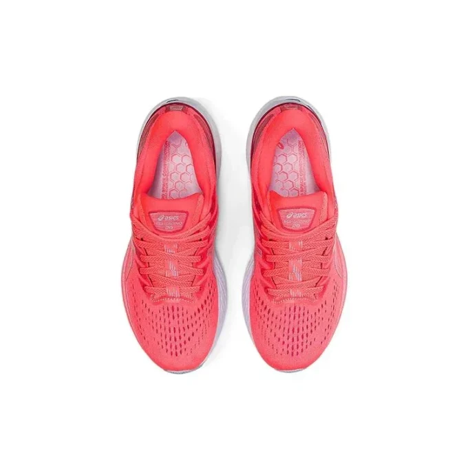Gel-Kayano 28 „Blazing Coral”