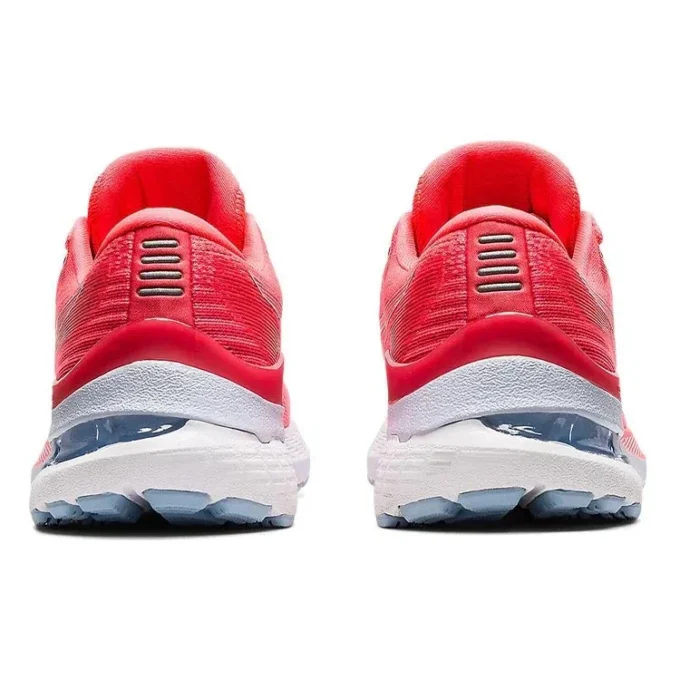 Gel-Kayano 28 „Blazing Coral”