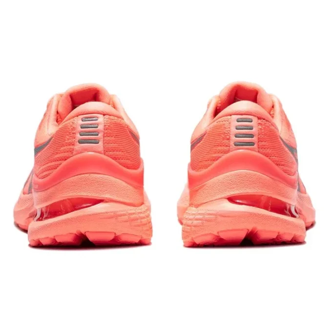 Gel-Kayano 28 Lite-Show „Sun Coral”