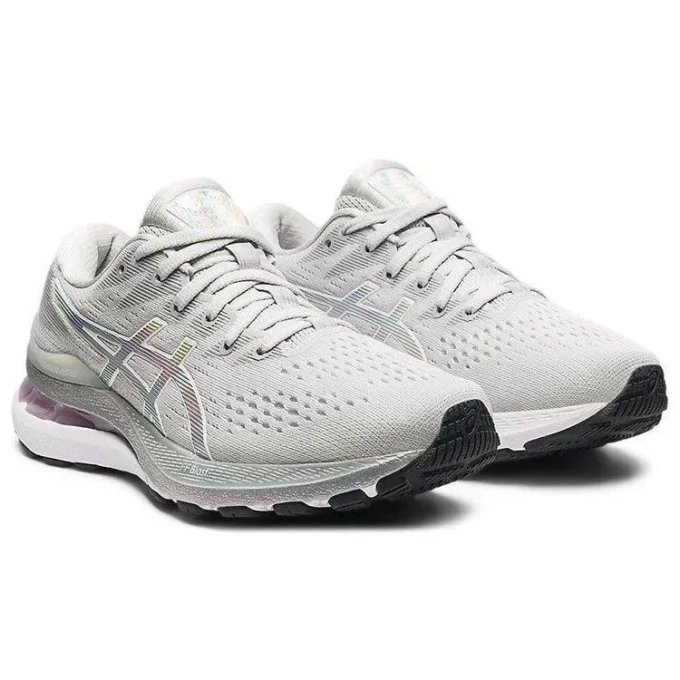 Gel-Kayano 28 „Platinum”