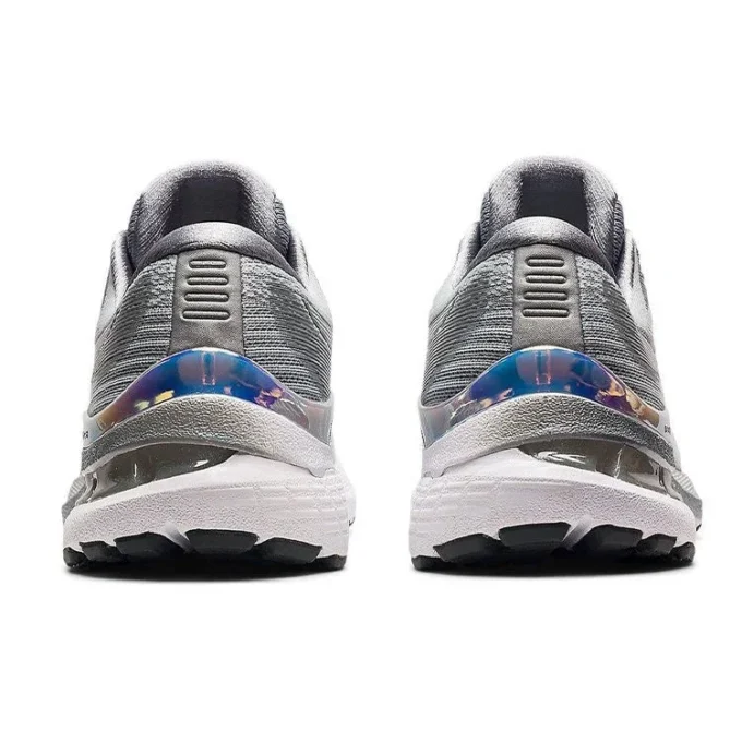 Gel-Kayano 28 „Platinum”