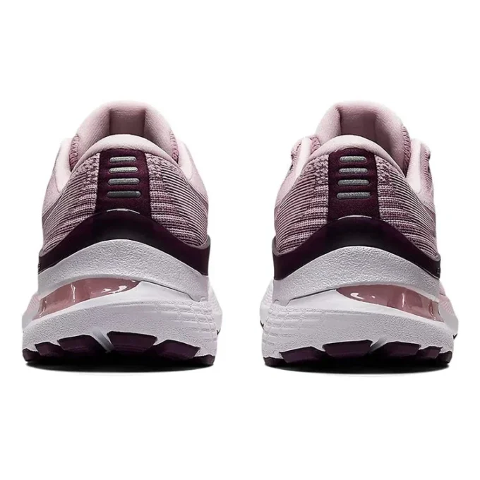 Gel-Kayano 28 Wide „Barely Rose”