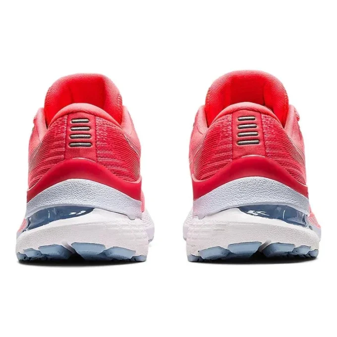 Gel-Kayano 28 Wide „Blazing Coral Mist”