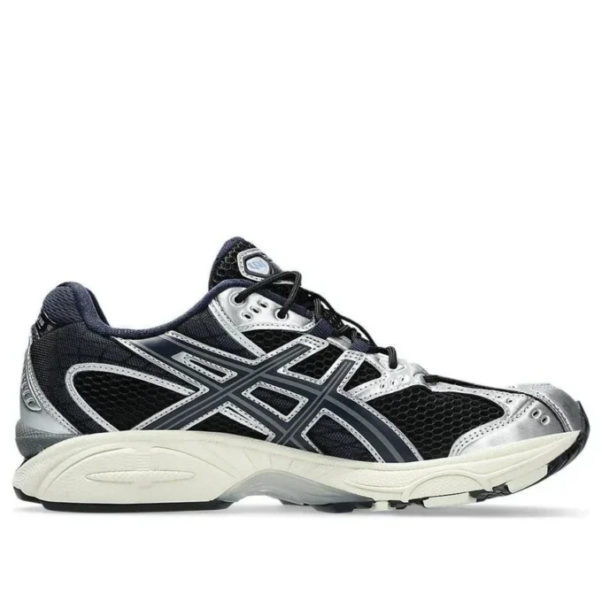 Gel-Nimbus 10.1 „Black Midnight”