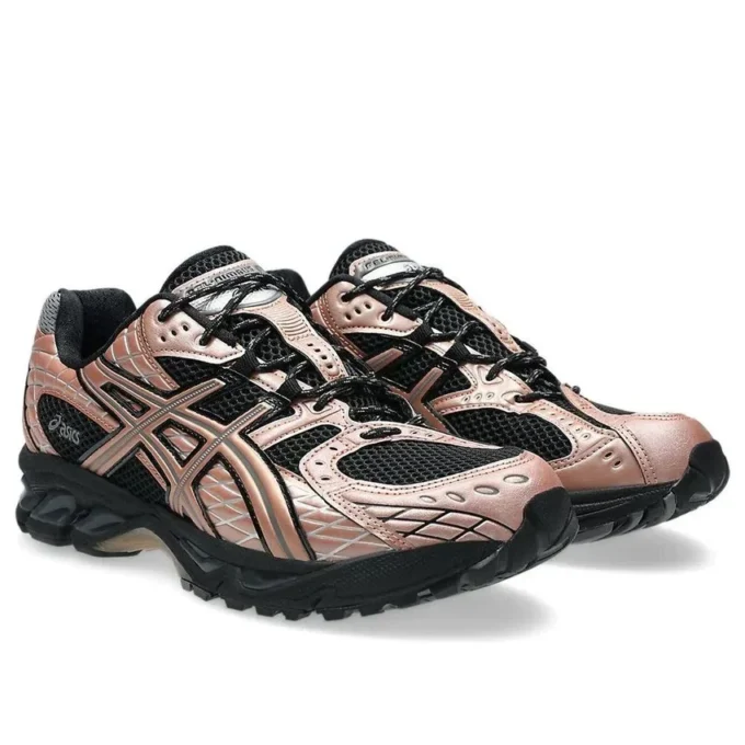 Gel-Nimbus 10.1 „Black Rose Gold”