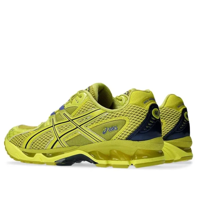 Gel-Nimbus 10.1 „Kelp Lemon Spark”