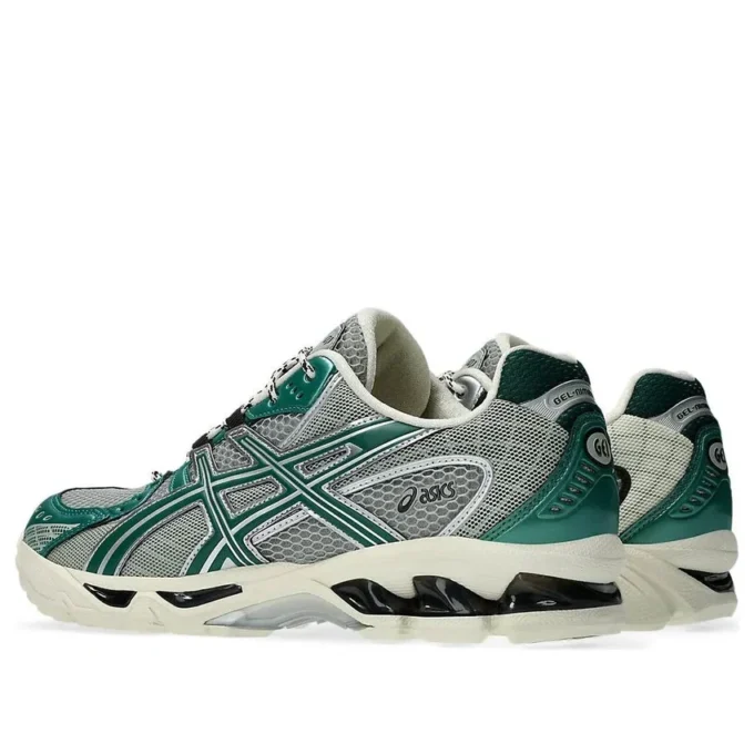 Gel-Nimbus 10.1 „Silver Green Metallic”