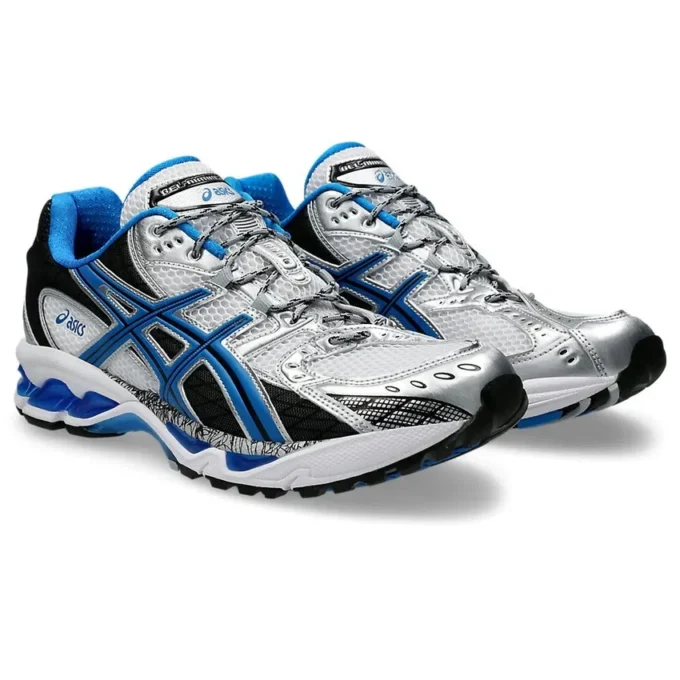 Gel-Nimbus 10.1 „White Directoire Blue”