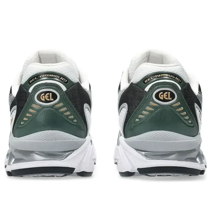 Gel-Nimbus 10.1 „White Forest Night”