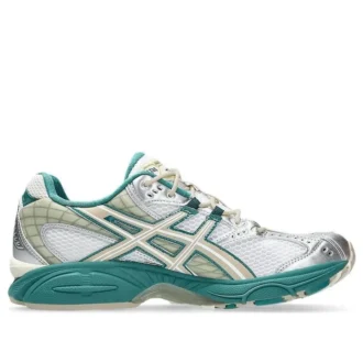 Gel-Nimbus 10.1 „White Rainy Lake”