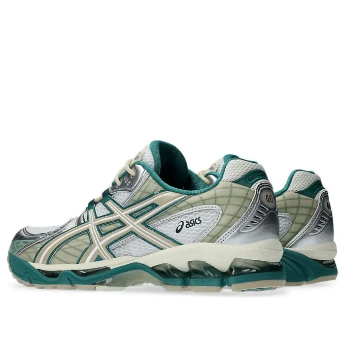 Gel-Nimbus 10.1 „White Rainy Lake”