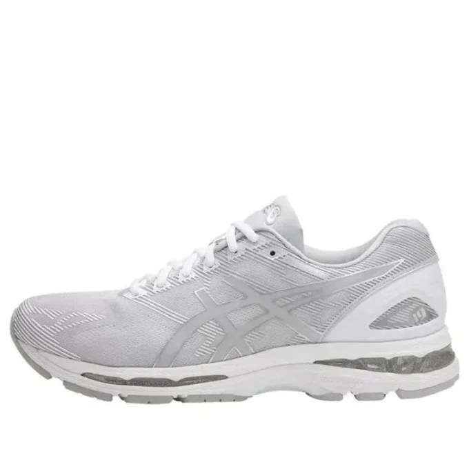 Gel-Nimbus 19 „Glacier Grey”