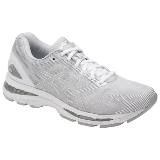 Gel-Nimbus 19 „Glacier Grey”