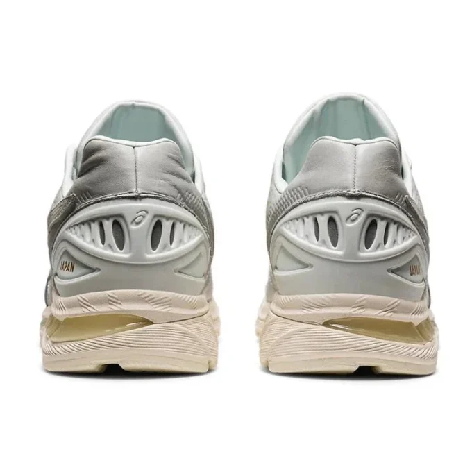 Gel-Nimbus 20 „Grey White”