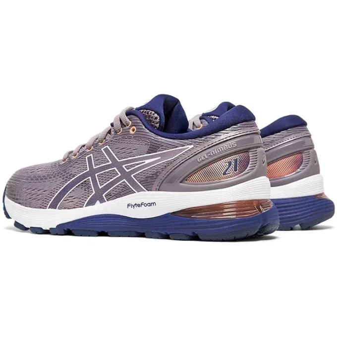 Gel-Nimbus 21 „Lavender Grey Dive Blue”