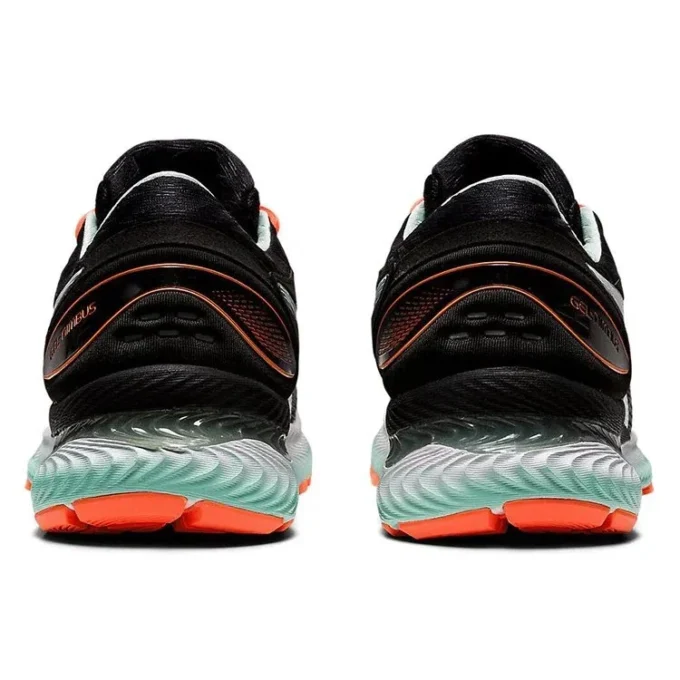 Gel-Nimbus 22 „Black Bio Mint”