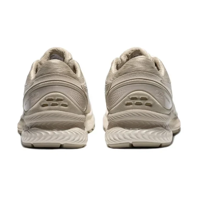 Gel-Nimbus 22 „Khaki”