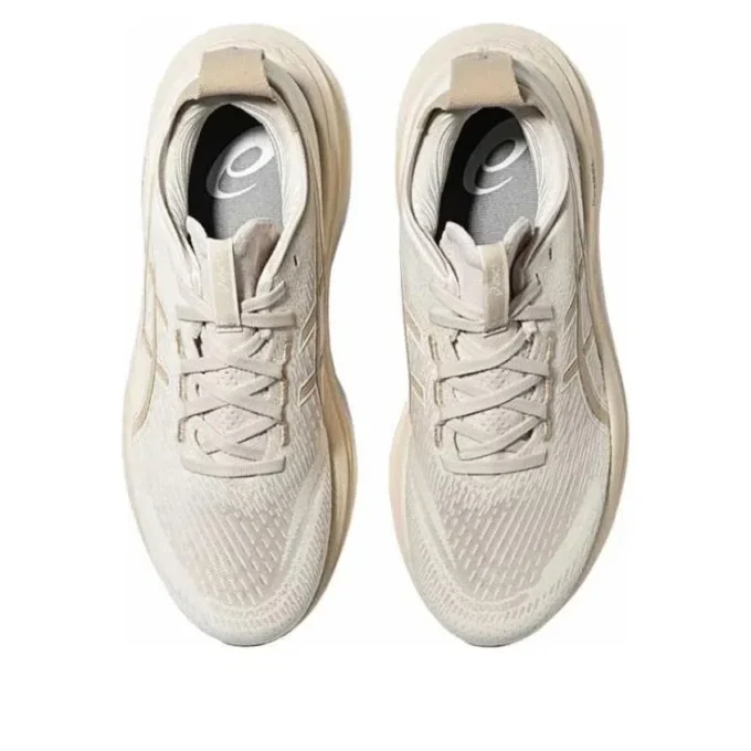 Gel-Nimbus 27 „Birch Feather Grey”