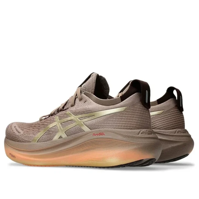 Gel-Nimbus 27 „Luxe Taupe Grey”