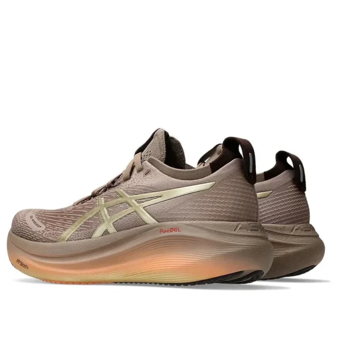 Gel-Nimbus 27 „Luxe Taupe Grey”