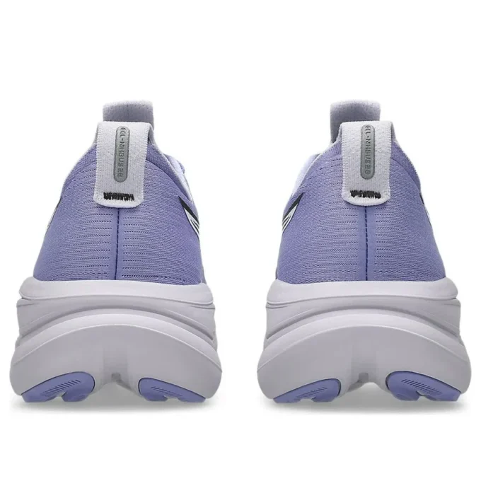 Gel-Nimbus 28 „Bluebell White”