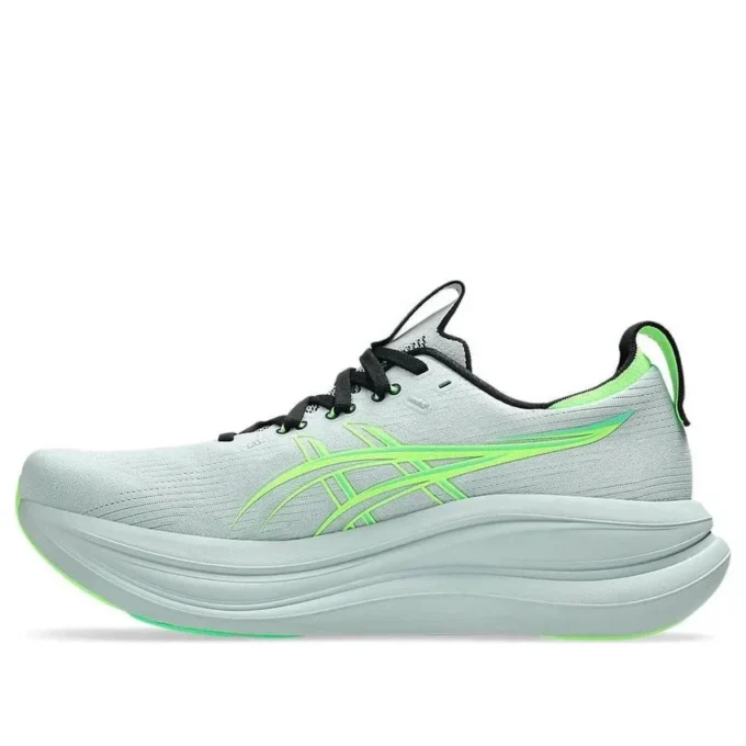 Gel-Nimbus 28 „Cold Moss Illuminate Green”