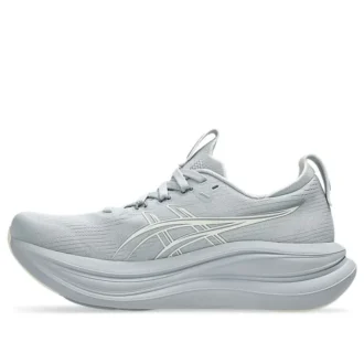 Gel-Nimbus 28 „Piedmont Grey Cream”