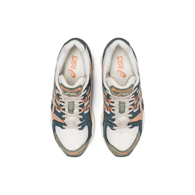 Gel-Nimbus 9 „Cream Feather Grey”