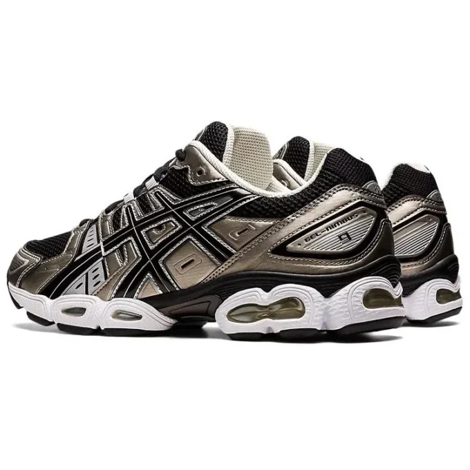 Gel-Nimbus 9 „Frosted Almond Black”