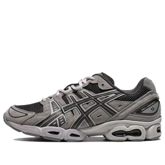 Gel-Nimbus 9 „Obsidian Grey”