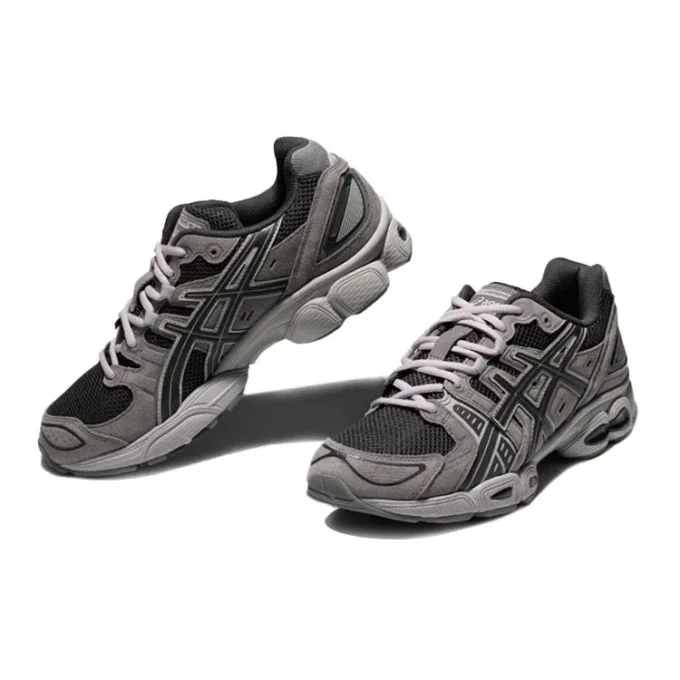 Gel-Nimbus 9 „Obsidian Grey”